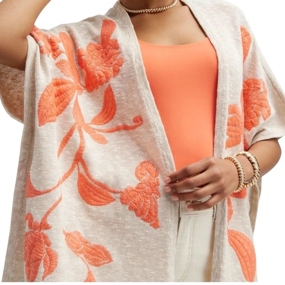 Chicos size approx neutral